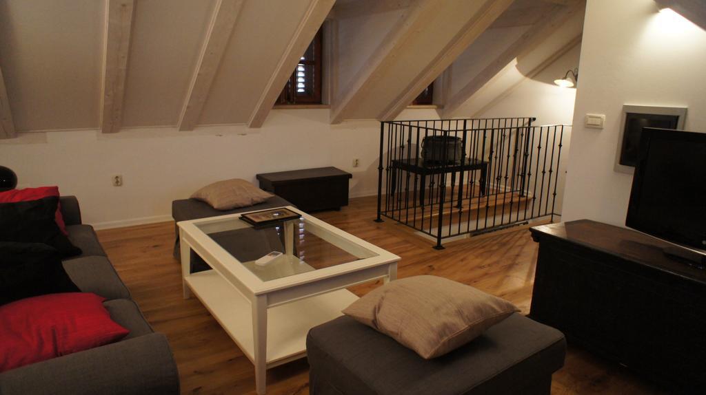 Holiday Home Villa Vanya มาลิสตอน ห้อง รูปภาพ