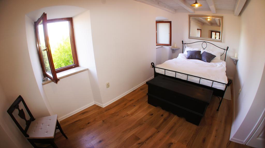 Holiday Home Villa Vanya มาลิสตอน ห้อง รูปภาพ